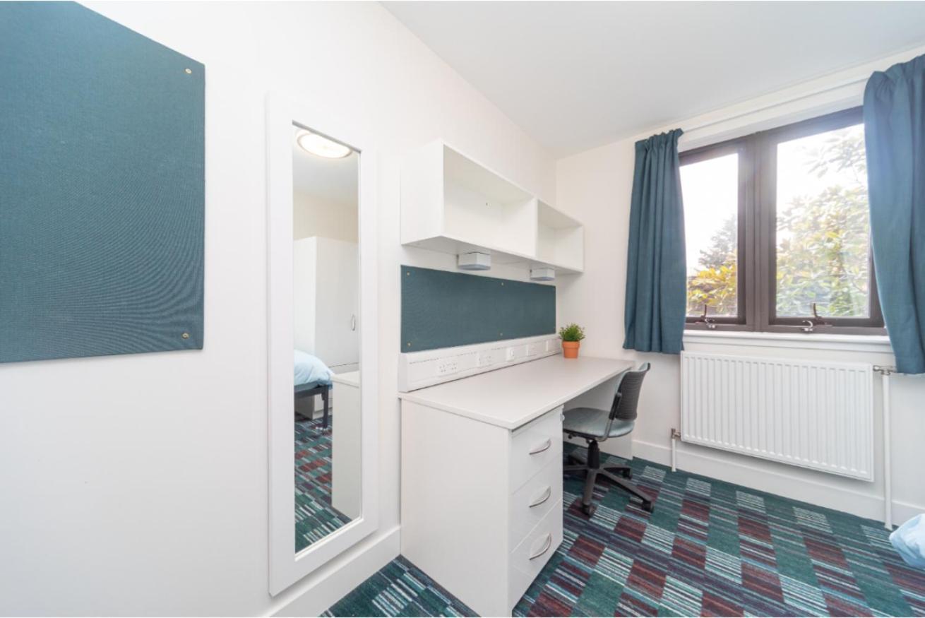 Joivy Affordable 3,4,5 And 12 Bed Private Flats Next To Royal Mile (Adults Only) Apartment Единбург Екстериор снимка