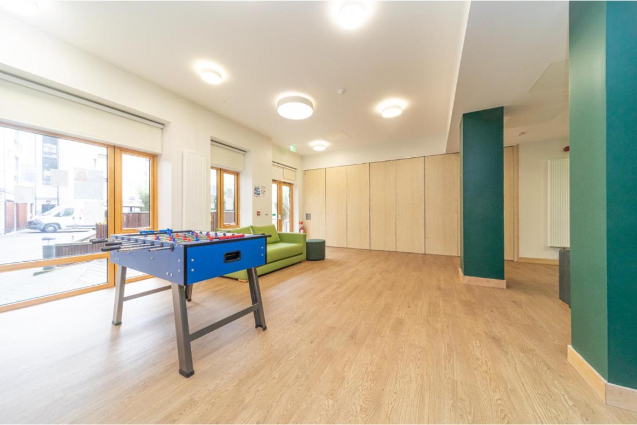 Joivy Affordable 3,4,5 And 12 Bed Private Flats Next To Royal Mile (Adults Only) Apartment Единбург Екстериор снимка