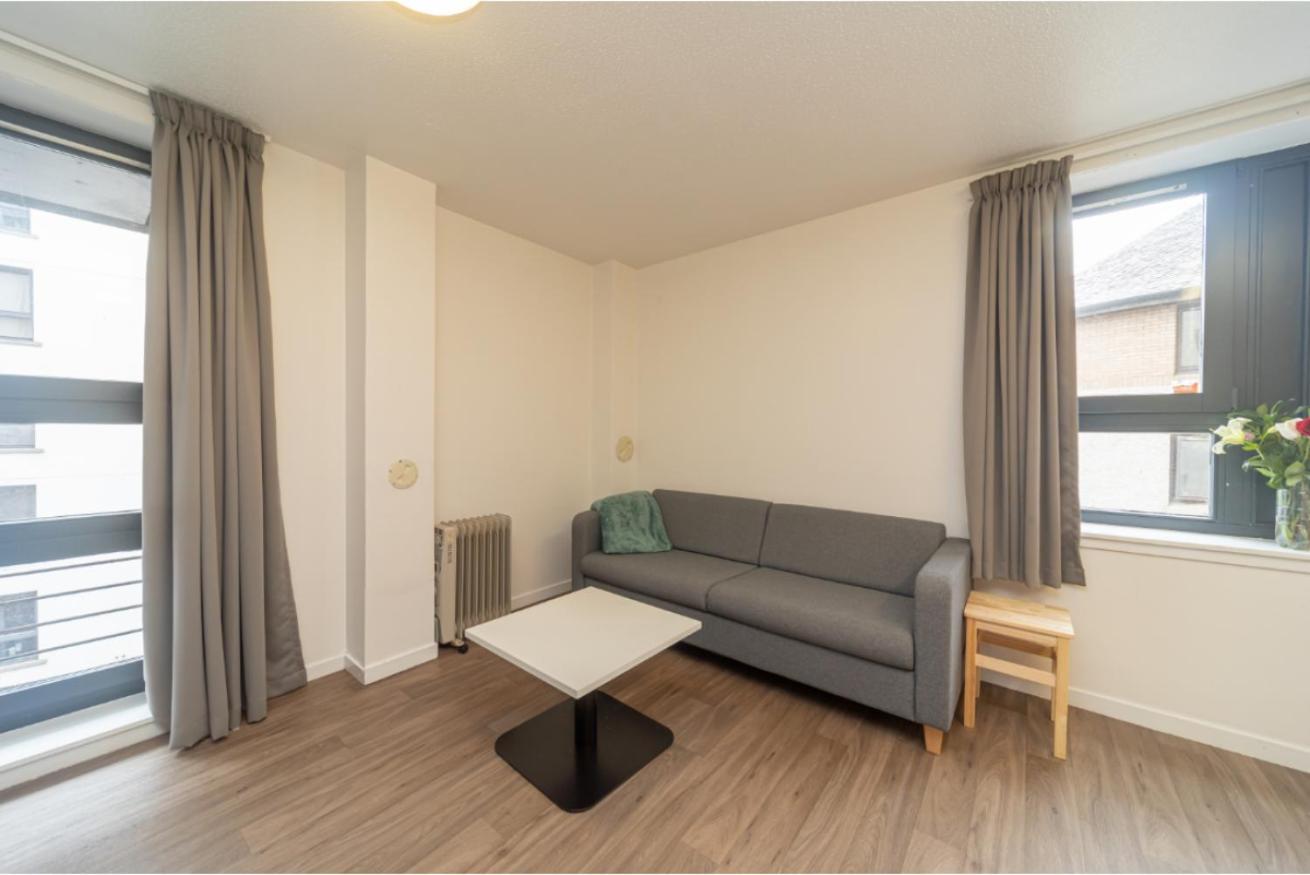 Joivy Affordable 3,4,5 And 12 Bed Private Flats Next To Royal Mile (Adults Only) Apartment Единбург Екстериор снимка