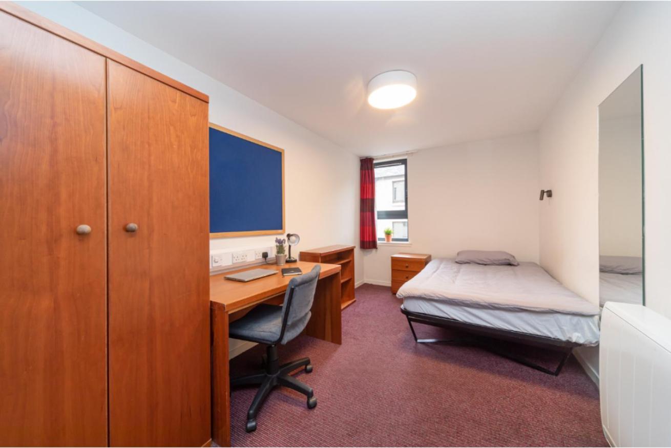 Joivy Affordable 3,4,5 And 12 Bed Private Flats Next To Royal Mile (Adults Only) Apartment Единбург Екстериор снимка