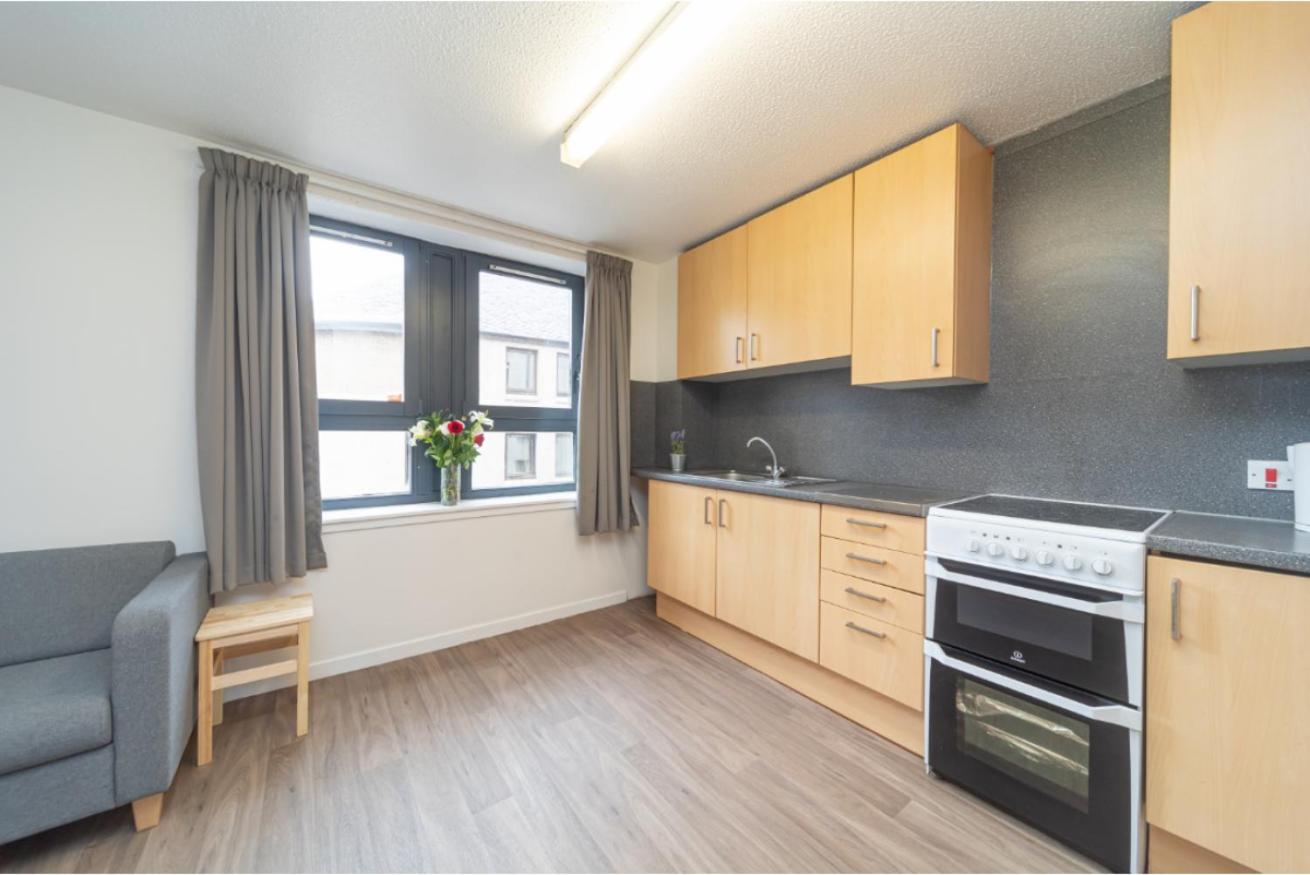 Joivy Affordable 3,4,5 And 12 Bed Private Flats Next To Royal Mile (Adults Only) Apartment Единбург Екстериор снимка