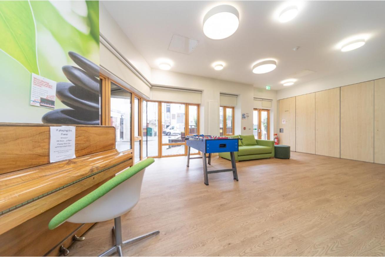 Joivy Affordable 3,4,5 And 12 Bed Private Flats Next To Royal Mile (Adults Only) Apartment Единбург Екстериор снимка