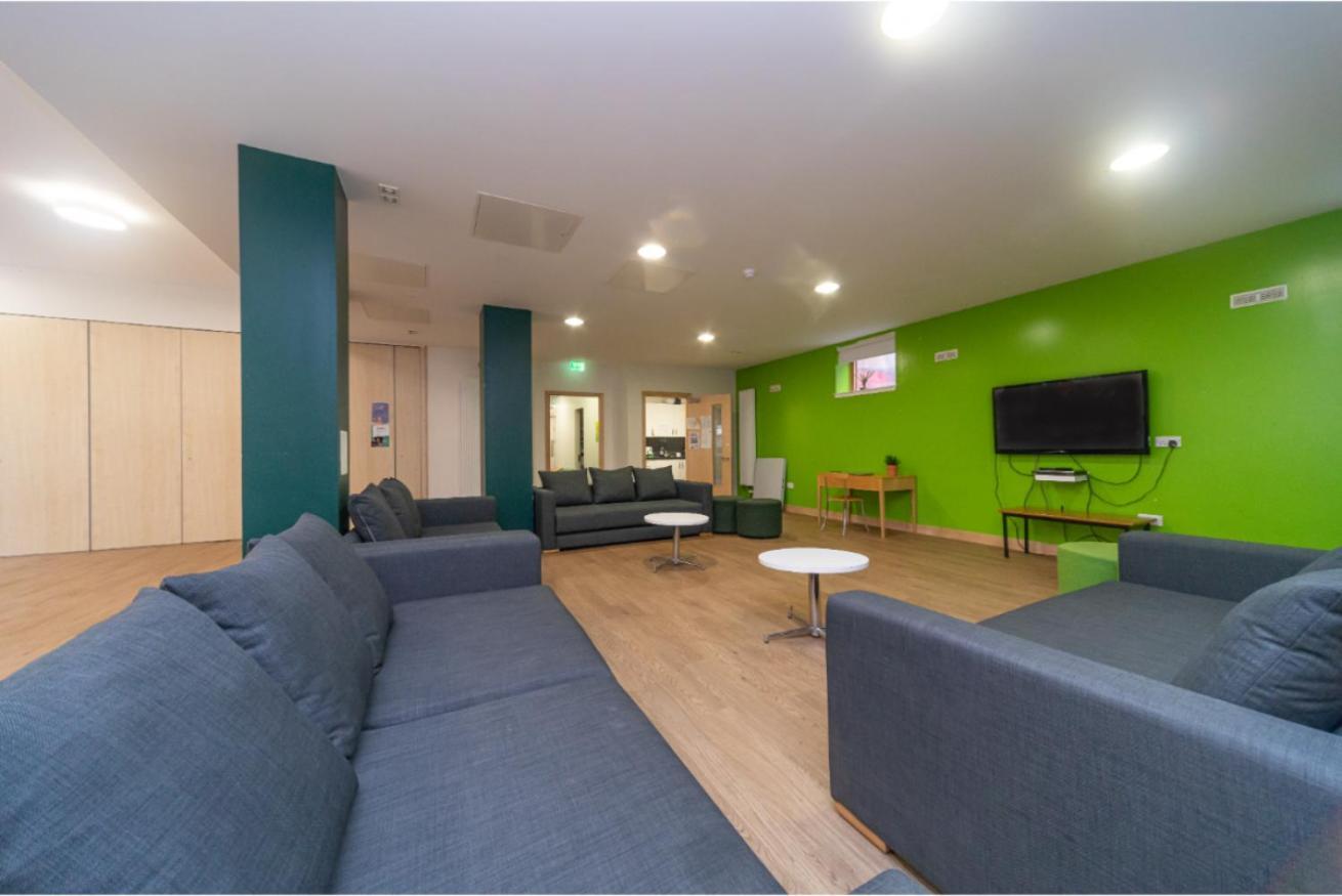Joivy Affordable 3,4,5 And 12 Bed Private Flats Next To Royal Mile (Adults Only) Apartment Единбург Екстериор снимка