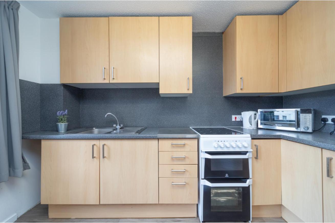 Joivy Affordable 3,4,5 And 12 Bed Private Flats Next To Royal Mile (Adults Only) Apartment Единбург Екстериор снимка